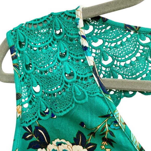 NWT Daniel Rainn Open Back Crochet Sleeveless Top Size 1X Floral Teal STITCH FIX - Picture 6 of 14